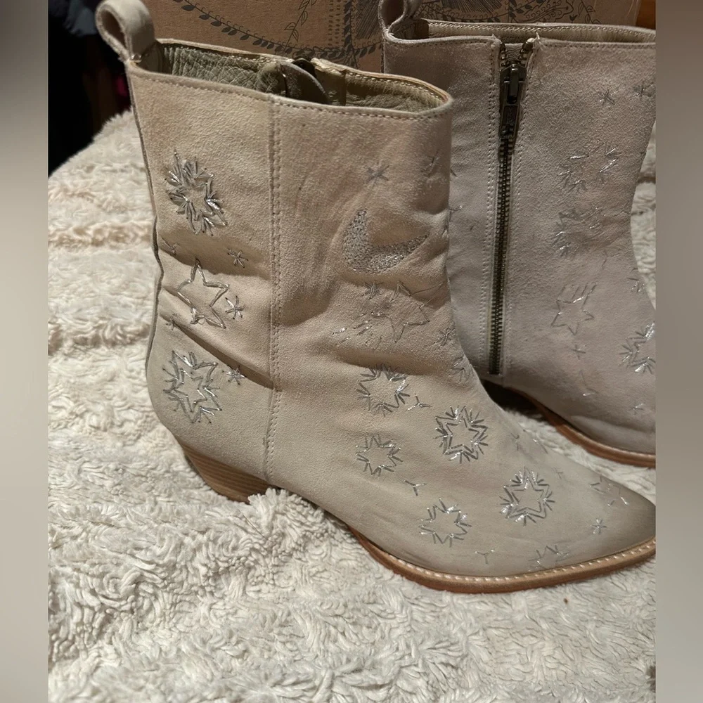 FREE PEOPLE size 10 (40) Tan/Cream Bowers Embroidered Boots NEW $198 - Picture 10 of 16